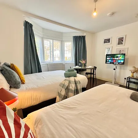 Lovely Studio 30Min To Central Londra Esterno foto